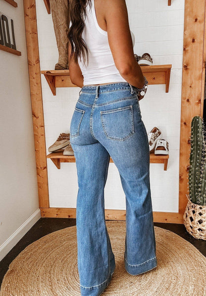 Stretch Straight Leg Jeans: Blue / Missy / S