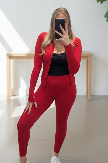 BLACK OR RED Zip up long sleeved top sports yoga trouser se