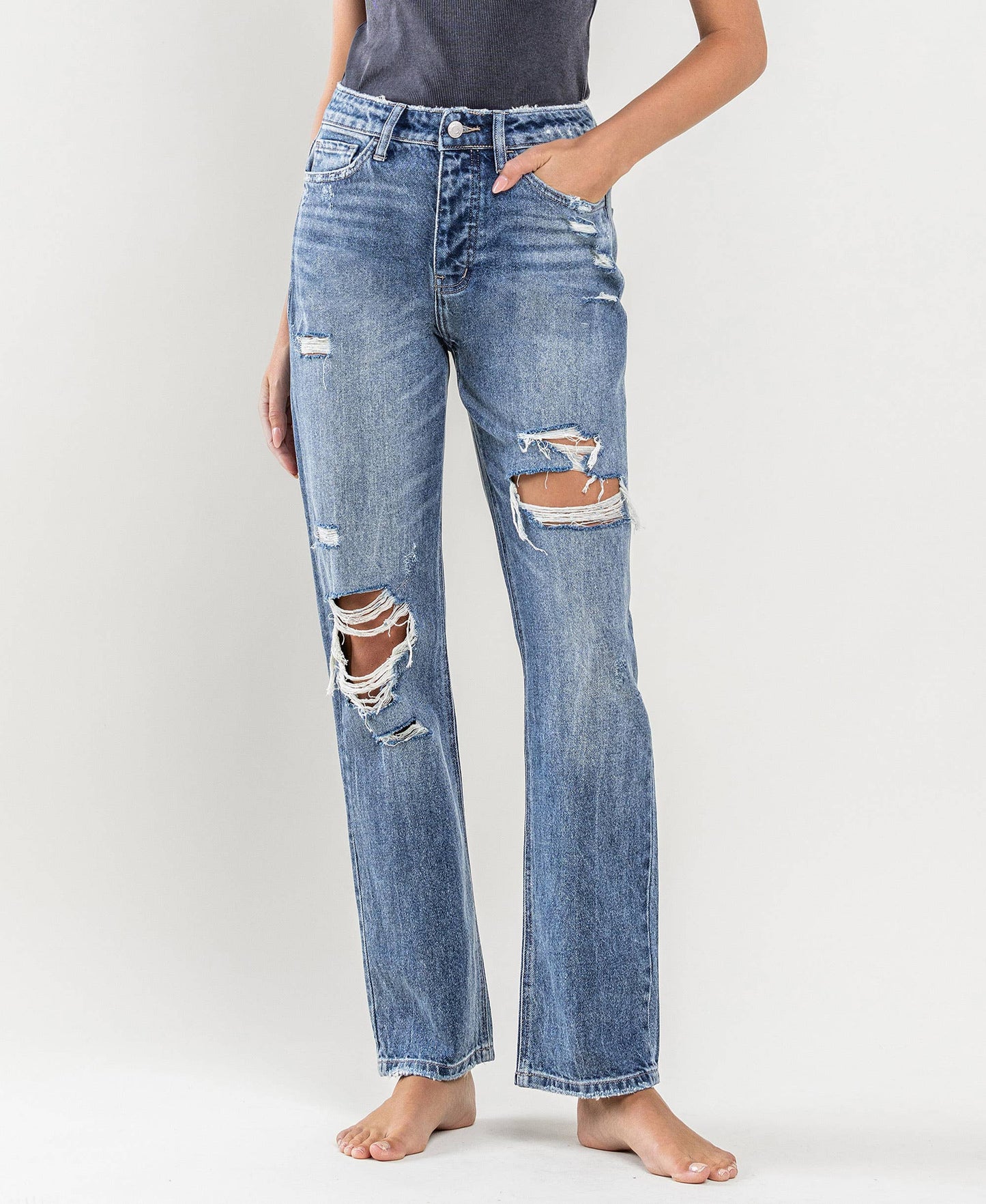 SUPER HIGH RISE DISTRESSED STRAIGHT JEANS